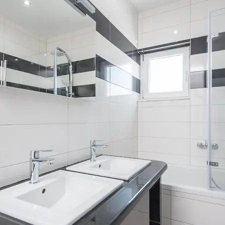 Apartman Poseidon Sreser