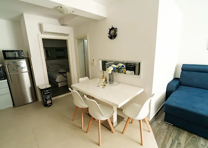 Poseidon Apartament *